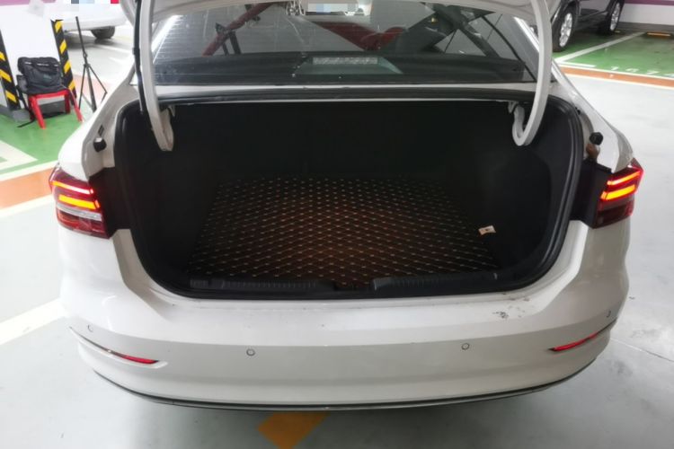Used Volkswagen Lavida 2022 280TSI DSG Comfort Edition Trunk