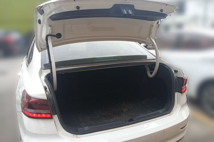 Used Volkswagen Lavida 2022 1.5L Automatic Comfort Edition Trunk