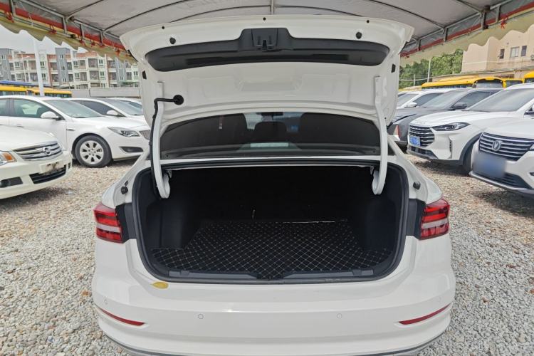 Used Volkswagen Lavida 2022 1.5L Automatic Comfort Edition Trunk