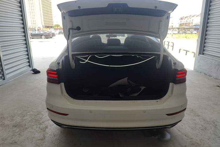 Used Volkswagen Lavida 2022 280TSI DSG Comfort Edition Trunk