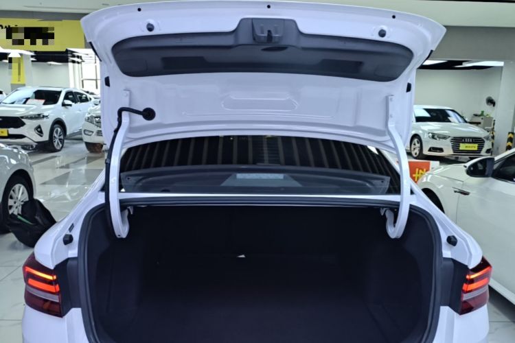 Used Volkswagen Lavida 2022 1.5L Automatic Comfort Edition Trunk