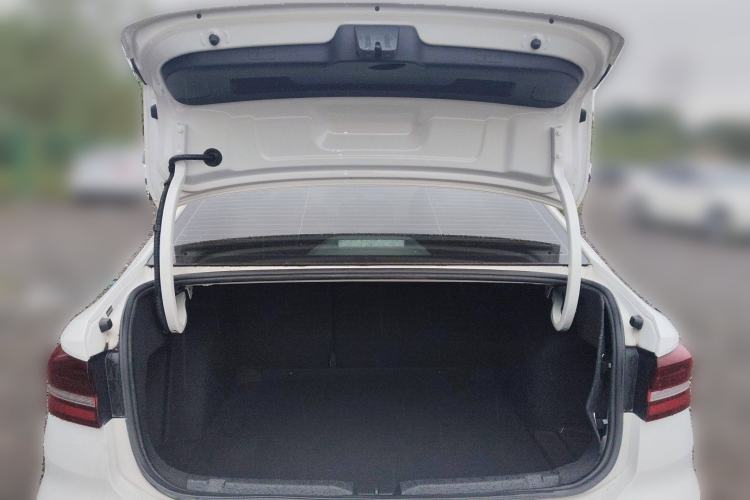 Used Volkswagen Lavida 2022 1.5L Automatic Fashion Edition Trunk