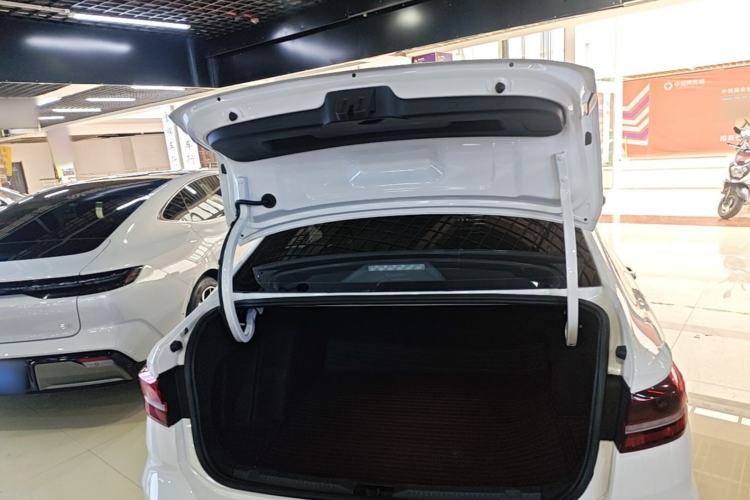 Used Volkswagen Lavida 2022 1.5L Automatic Comfort Edition Trunk