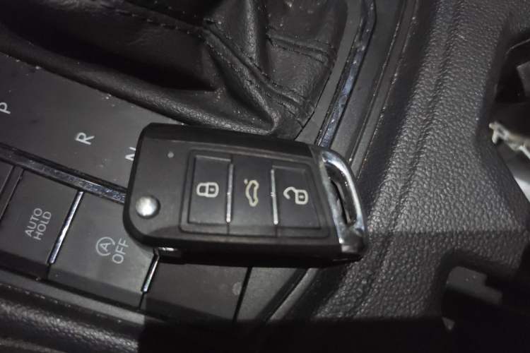 Used Volkswagen Lavida 2022 1.5L Automatic Comfort Edition Vehicle Key