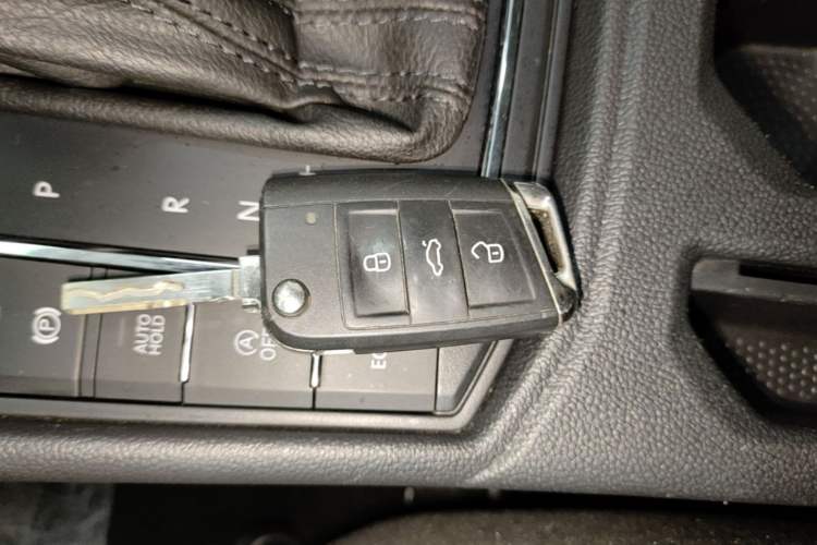 Used Volkswagen Lavida 2022 280TSI DSG Comfort Edition Vehicle Key