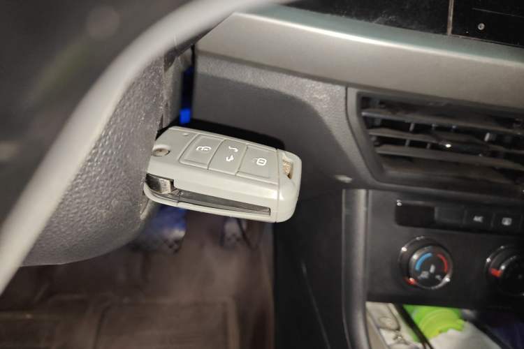 Used Volkswagen Lavida 2022 1.5L Automatic Comfort Edition Vehicle Key