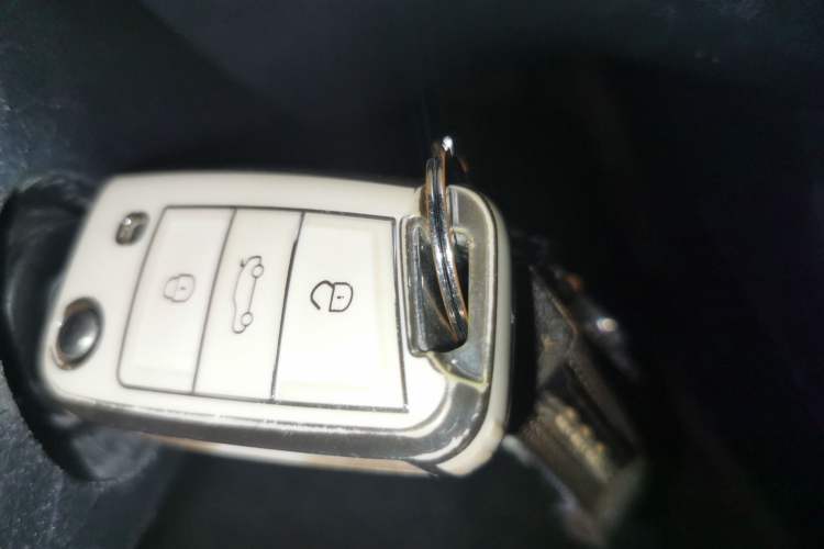 Used Volkswagen Lavida 2022 1.5L Automatic Vision Edition Vehicle Key