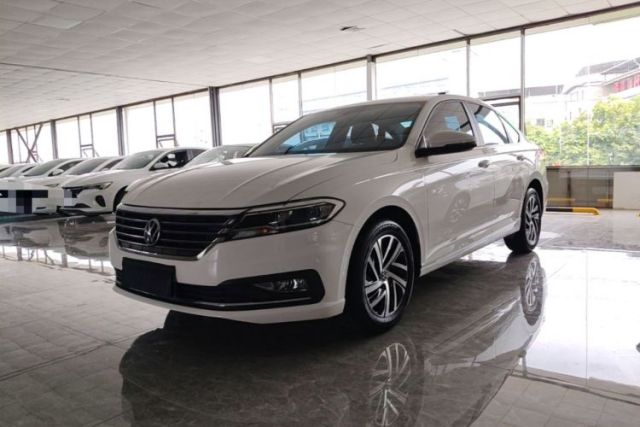 Ojetý Volkswagen Lavida 2022 280TSI DSG Comfort Edition