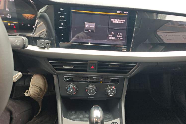Used Volkswagen Lavida 2022 280TSI DSG Comfort Edition Audio And AC Panel