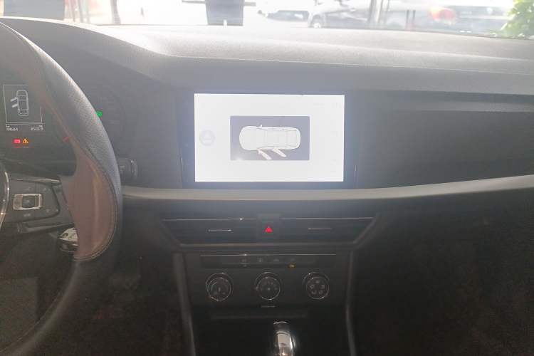 Used Volkswagen Lavida 2022 1.5L Automatic Fashion Edition Audio And AC Panel