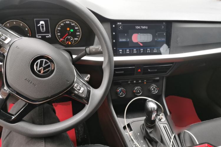 Used Volkswagen Lavida 2022 1.5L Automatic Fashion Edition Center Console
