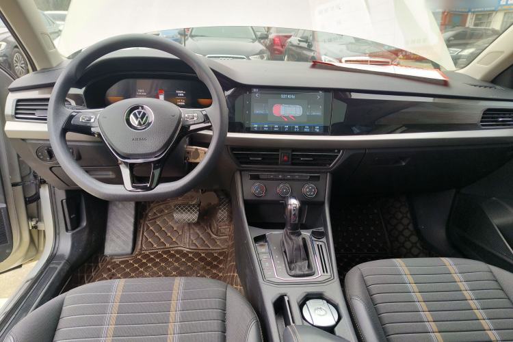 Used Volkswagen Lavida 2022 280TSI DSG Comfort Edition Center Console