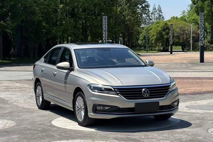 Used Volkswagen Lavida 2022 280TSI DSG Comfort Edition Exterior 2