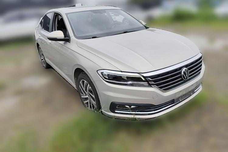 Used Volkswagen Lavida 2022 280TSI DSG Comfort Edition Front Right 45 Deg