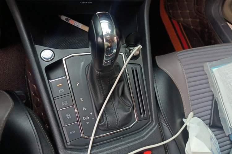 Used Volkswagen Lavida 2022 280TSI DSG Comfort Edition Gear Lever