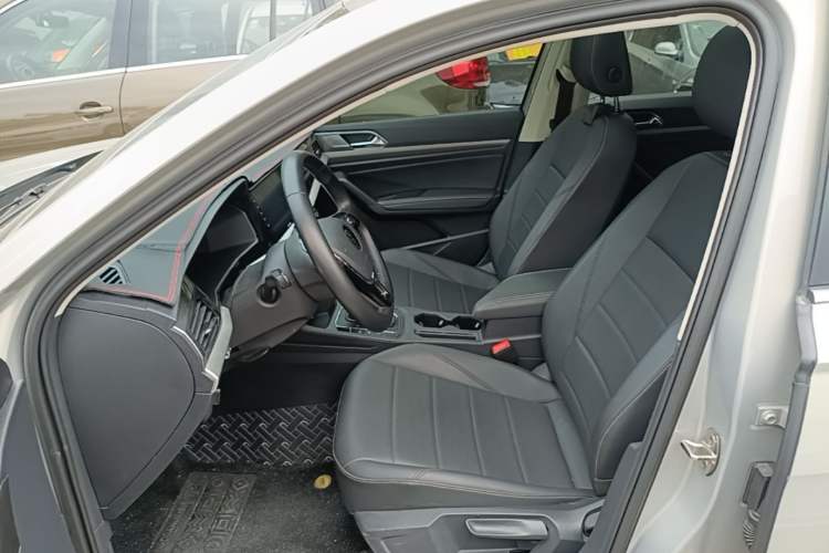 Used Volkswagen Lavida 2022 1.5L Automatic Comfort Edition Left Front Seat