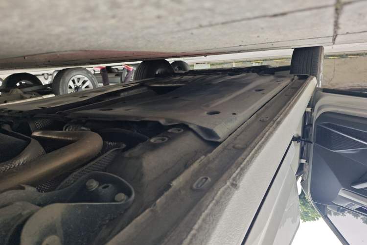 Used Volkswagen Lavida 2022 280TSI DSG Comfort Edition Left Side Sill