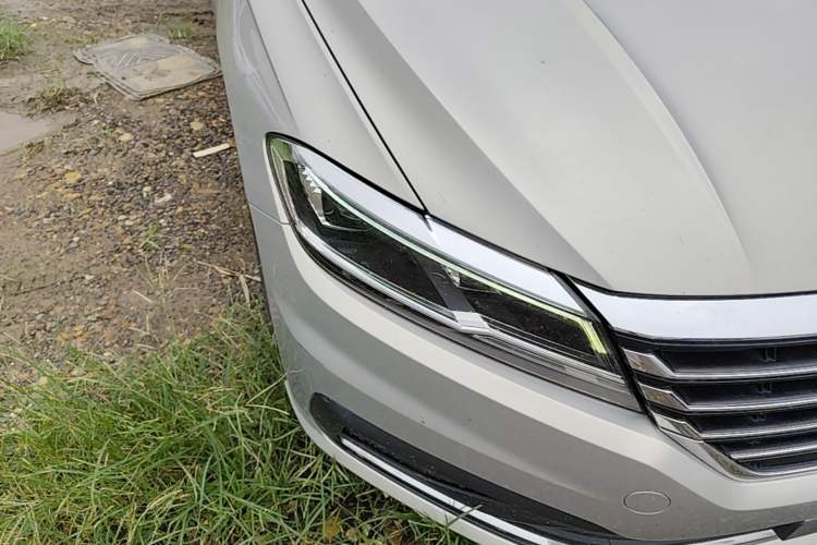 Used Volkswagen Lavida 2022 280TSI DSG Comfort Edition Right Front Headlight