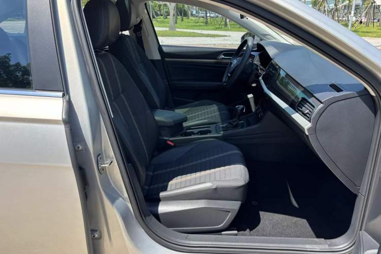 Used Volkswagen Lavida 2022 280TSI DSG Comfort Edition Right Front Seat