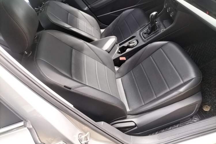 Used Volkswagen Lavida 2022 1.5L Automatic Comfort Edition Right Front Seat