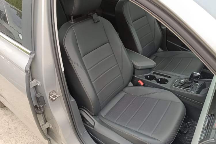 Used Volkswagen Lavida 2022 1.5L Automatic Comfort Edition Right Front Seat