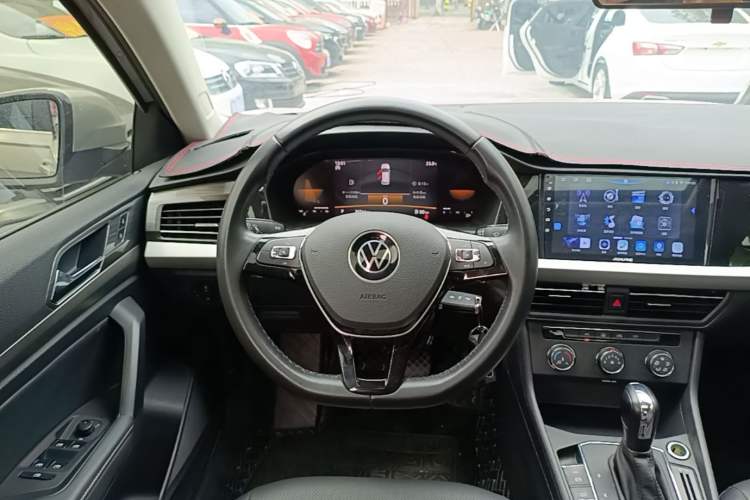 Used Volkswagen Lavida 2022 1.5L Automatic Comfort Edition Steering Wheel