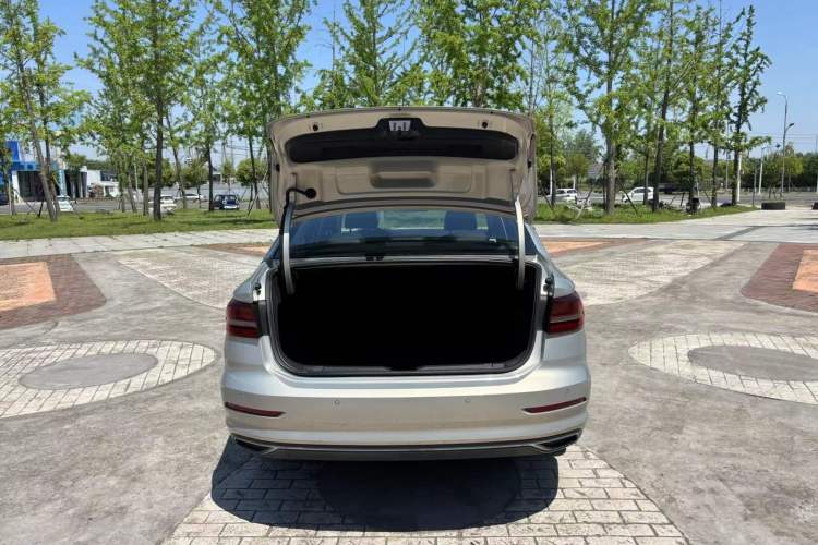 Used Volkswagen Lavida 2022 280TSI DSG Comfort Edition Trunk