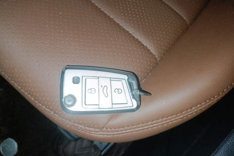 Used Volkswagen Lavida 2022 1.5L Automatic Fashion Edition Vehicle Key