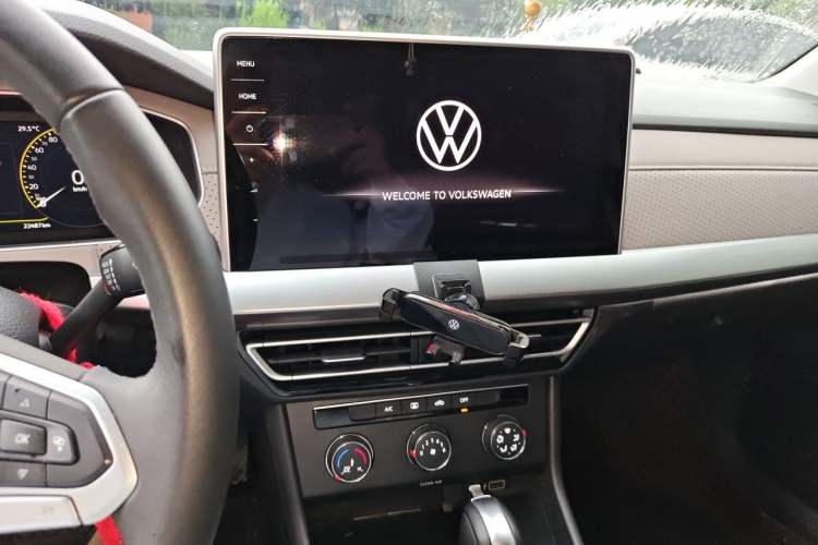 Used Volkswagen Lavida 2023 1.5L Automatic 5 Million Edition Audio And AC Panel