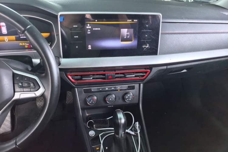 Used Volkswagen Lavida 2023 300TSI DSG Starry Full-Comfort Edition Audio And AC Panel