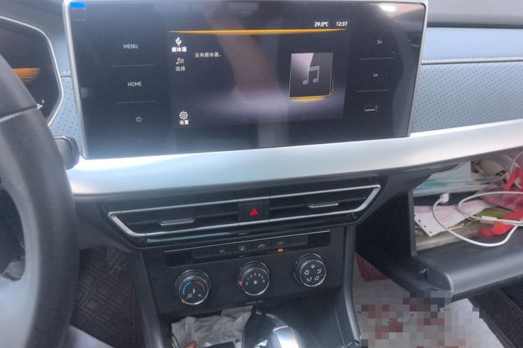 Used Volkswagen Lavida 2023 300TSI DSG Full-Comfort Edition Audio And AC Panel