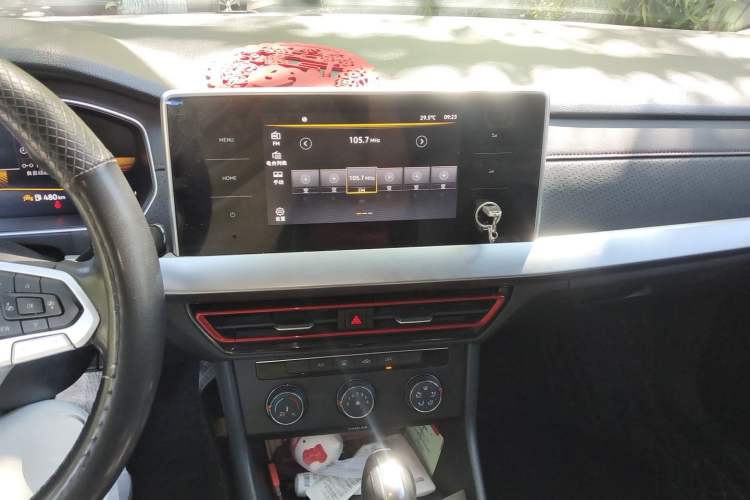 Used Volkswagen Lavida 2023 300TSI DSG Starry Full-Comfort Edition Audio And AC Panel