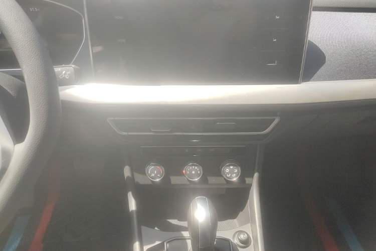 Used Volkswagen Lavida 2023 1.5L Automatic De Yi Edition Audio And AC Panel