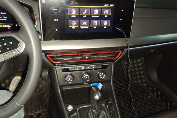 Used Volkswagen Lavida 2023 300TSI DSG Starry Full-Comfort Edition Audio And AC Panel