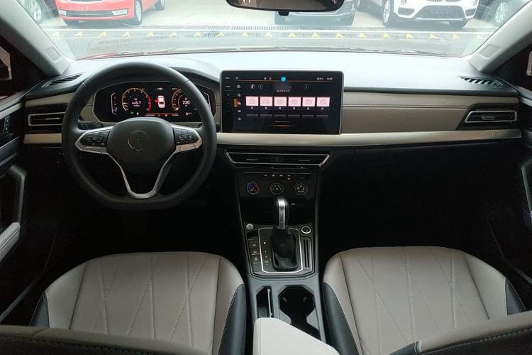 Used Volkswagen Lavida 2023 1.5L Automatic Starry Sky 5 Million Edition Center Console