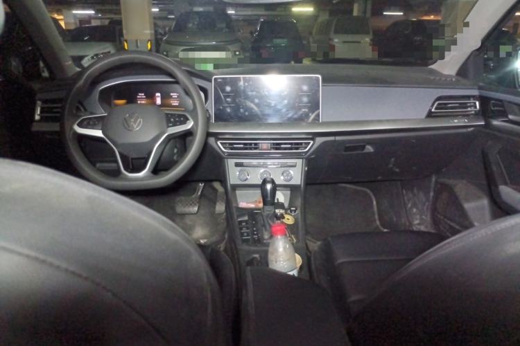 Used Volkswagen Lavida 2023 1.5L Automatic De Yi Edition Center Console