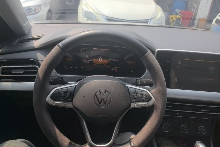 Used Volkswagen Lavida 2023 280TSI DSG Full-Comfort Edition Center Console
