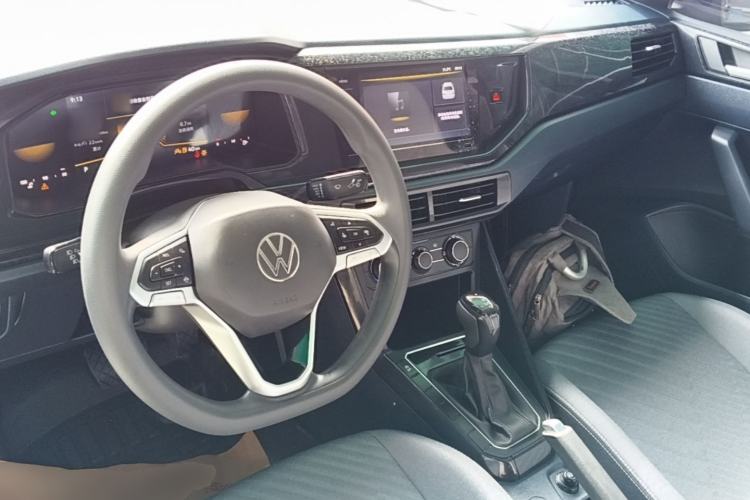 Used Volkswagen Lavida 2023 New Rui 1.5L Automatic New Yi Edition Center Console