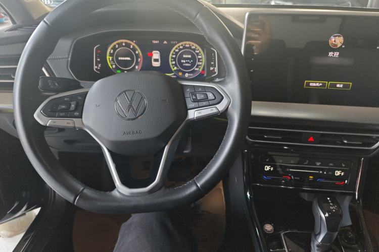 Used Volkswagen Lavida 2023 280TSI DSG Full-Comfort Edition Center Console