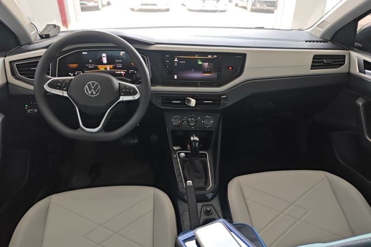 Used Volkswagen Lavida 2023 New Sharp 1.5L Automatic New Wish Edition Center Console