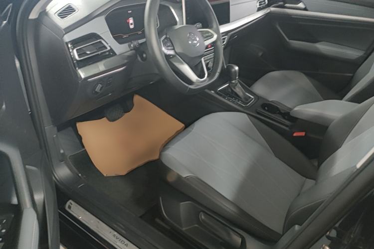 Used Volkswagen Lavida 2023 Revised Version 1.5L Automatic Starry Sky Edition – 5 Million Units Driver Seat