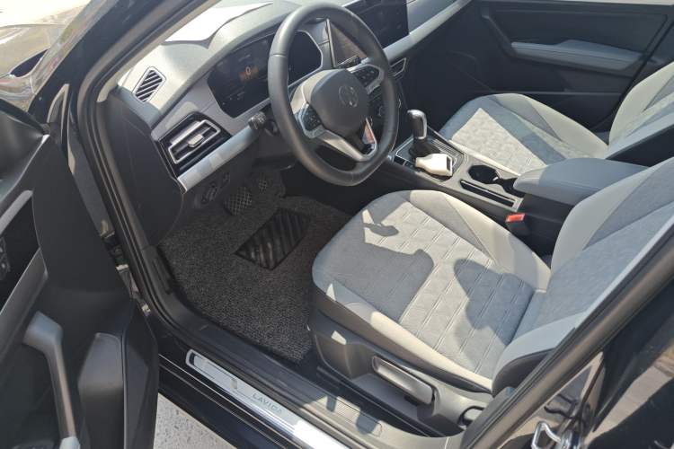 Used Volkswagen Lavida 2023 300TSI DSG Full-Comfort Edition Driver Seat