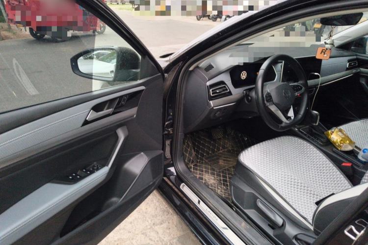 Used Volkswagen Lavida 2023 300TSI DSG Full-Comfort Edition Driver Seat