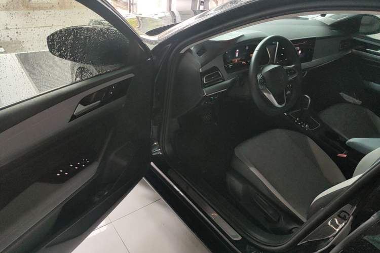 Used Volkswagen Lavida 2023 280TSI DSG Full-Comfort Edition Driver Seat