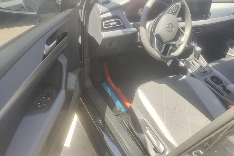 Used Volkswagen Lavida 2023 1.5L Automatic De Yi Edition Driver Seat