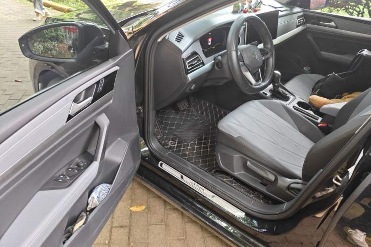Used Volkswagen Lavida 2023 1.5L Automatic 5 Million Edition Driver Seat