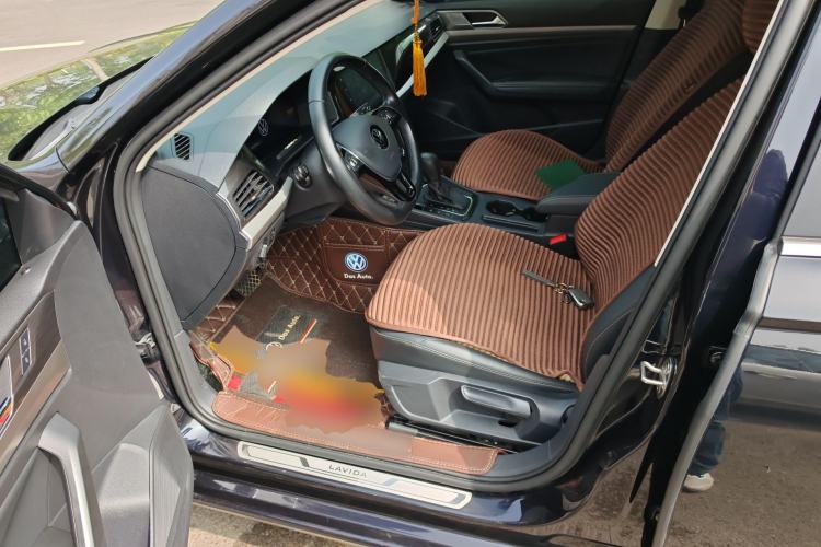 Used Volkswagen Lavida 2023 Revised Version 1.5L Automatic Starry Sky Edition – 5 Million Units Driver Seat