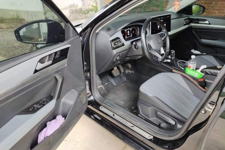 Used Volkswagen Lavida 2023 1.5L Automatic 5 Million Edition Driver Seat