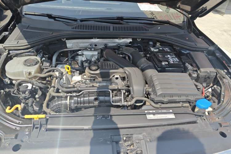 Used Volkswagen Lavida 2023 300TSI DSG Full-Comfort Edition Engine Bay