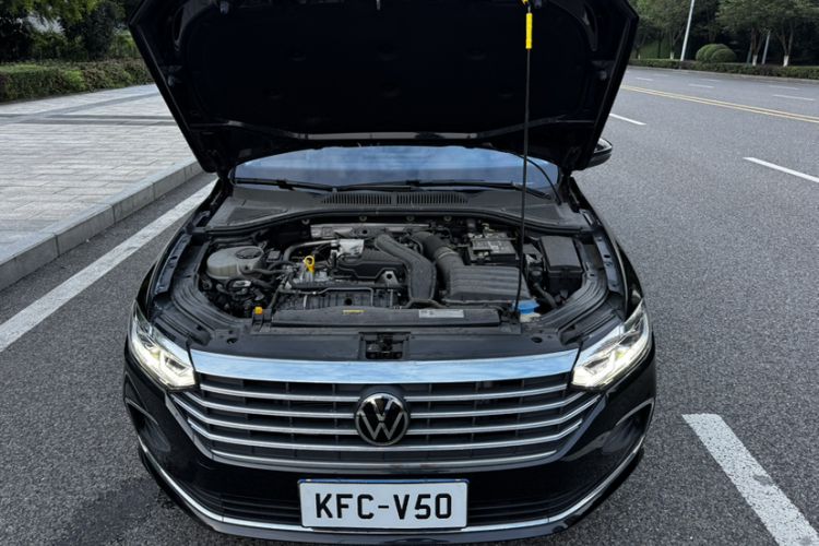 Used Volkswagen Lavida 2023 300TSI DSG Full-Comfort Edition Engine Bay